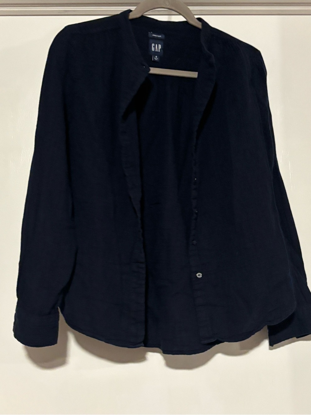 🌸GAP Women's Navy Button-Down Casual Shirt